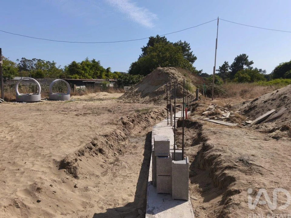 Moradia T3 para Venda em Vila Nova de Anha Foto 26