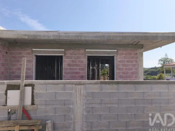 Moradia T3 para Venda em Vila Nova de Anha