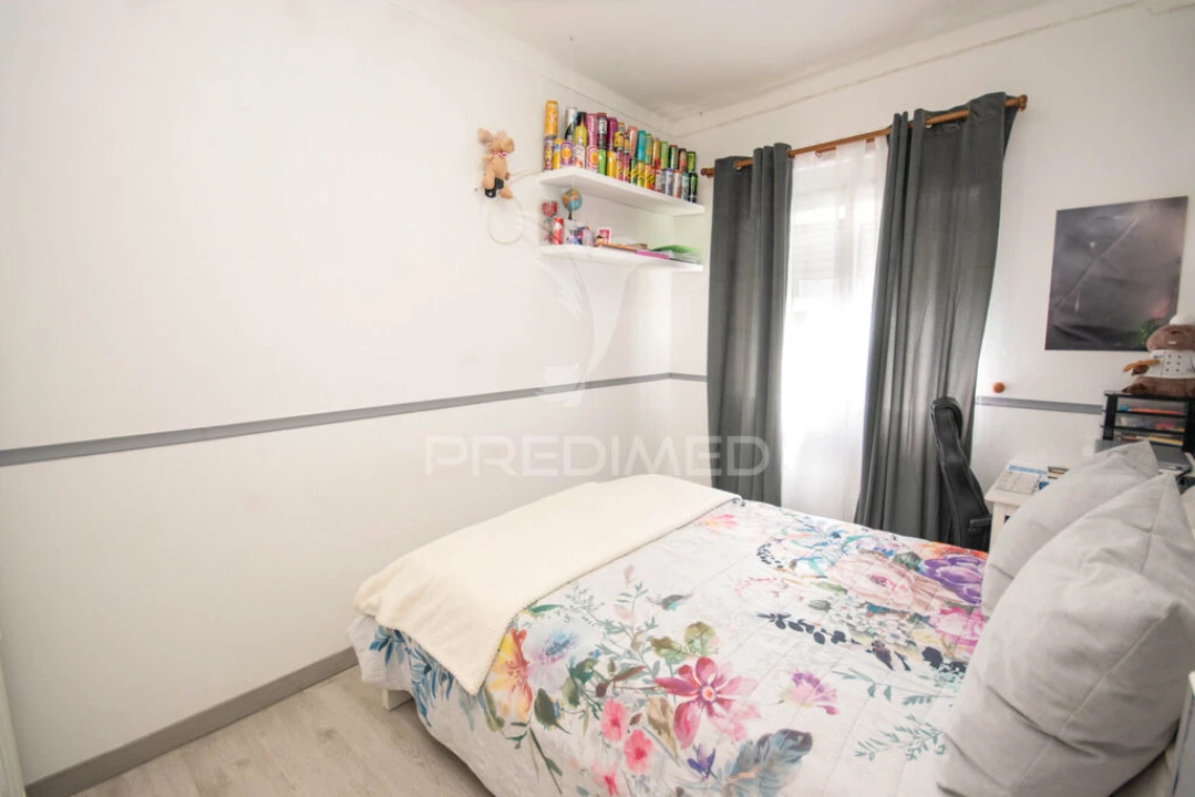 Apartamento T3 para Venda em Avelãs de Ambom e Rocamondo Foto 9