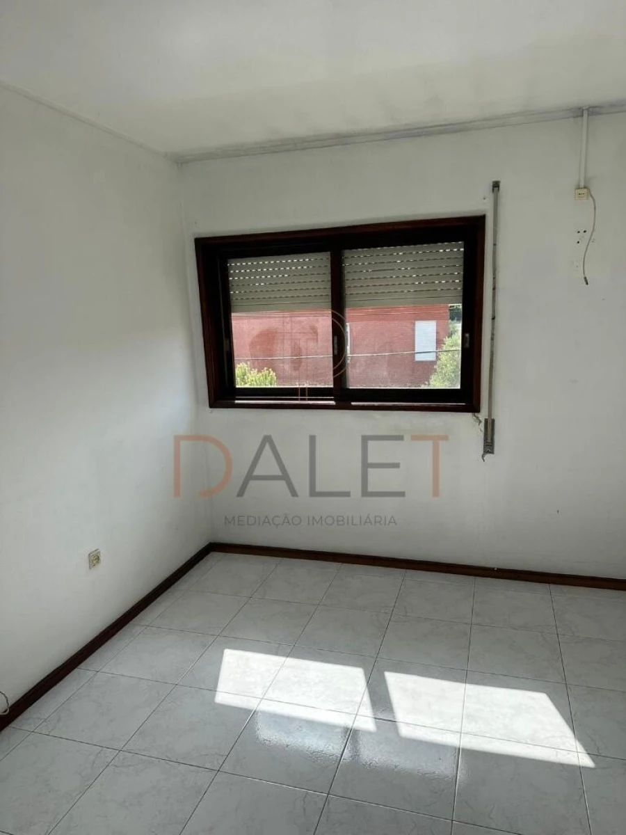 Moradia T3 para Venda em Lourosa Foto 19