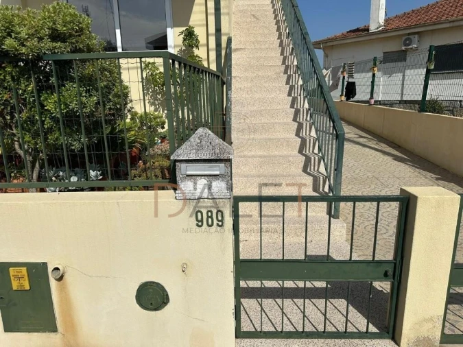 Moradia T3 para Venda em Lourosa Foto 3