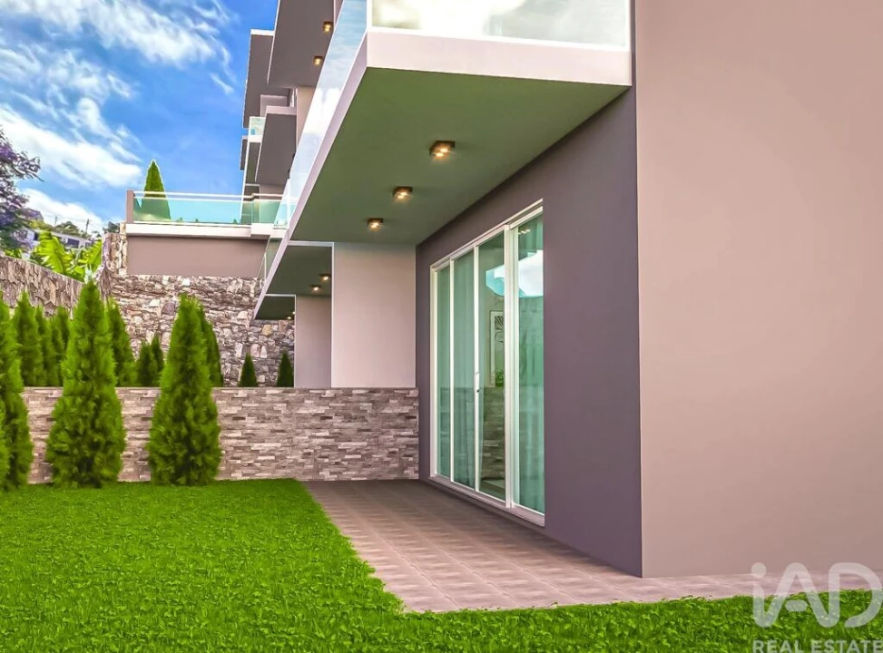 Moradia T3 para Venda em Caniço Foto 2