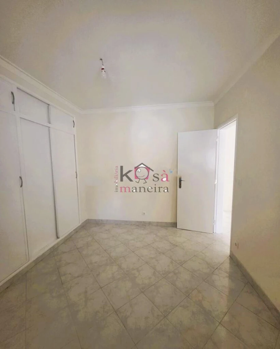 Apartamento T1 para Venda em Santa Maria e São Miguel, São Martinho, São Pedro Penaferrim Foto 14