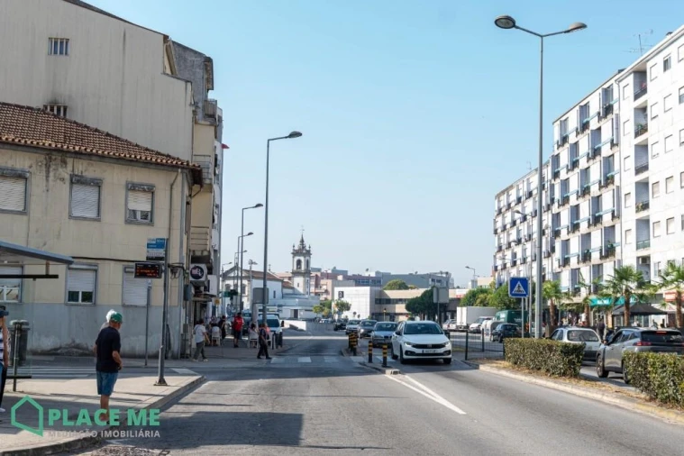 Loja para Arrendamento em Braga (Maximinos, Sé e Cividade) Foto 6