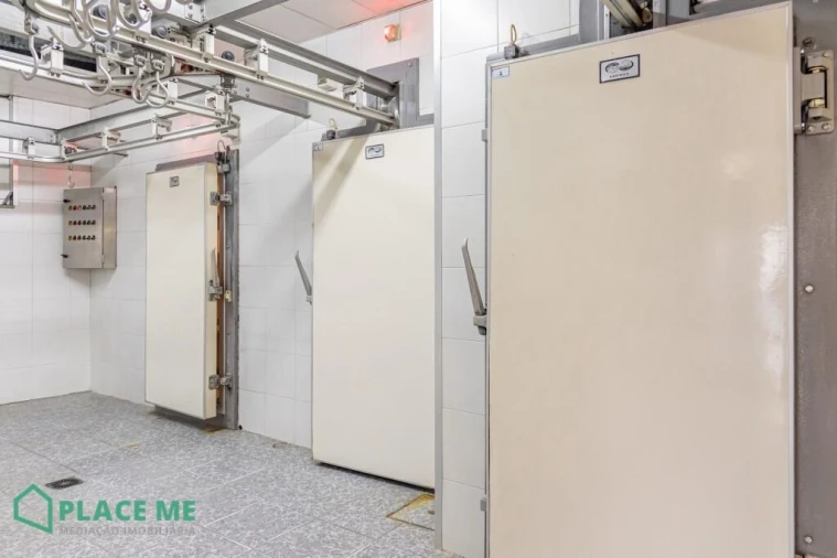 Loja para Arrendamento em Braga (Maximinos, Sé e Cividade) Foto 12