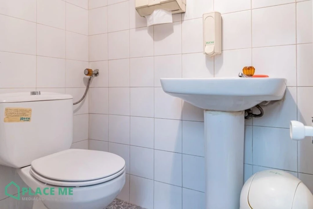 Loja para Arrendamento em Braga (Maximinos, Sé e Cividade) Foto 20