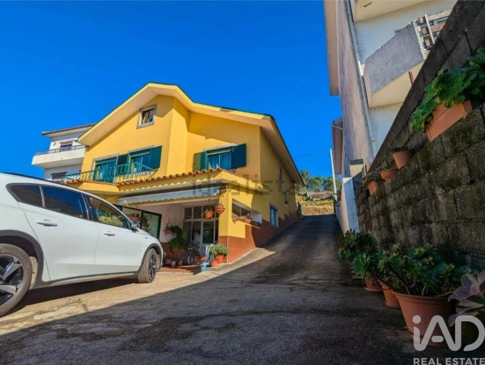 Moradia T4 para Venda em Foz do Sousa e Covelo Foto 23