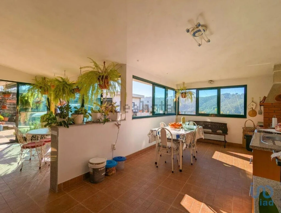 Moradia T4 para Venda em Foz do Sousa e Covelo Foto 5