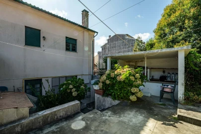 Moradia T5 para Venda em Santa Marinha e São Pedro da Afurada