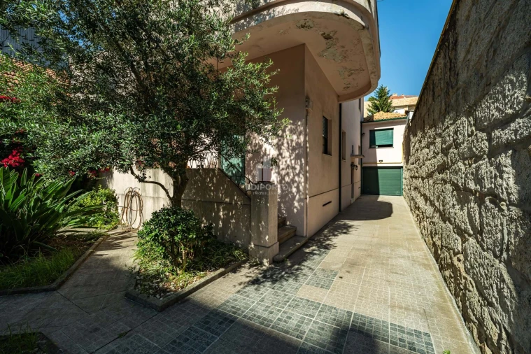 Moradia T5 para Venda em Santa Marinha e São Pedro da Afurada Foto 18
