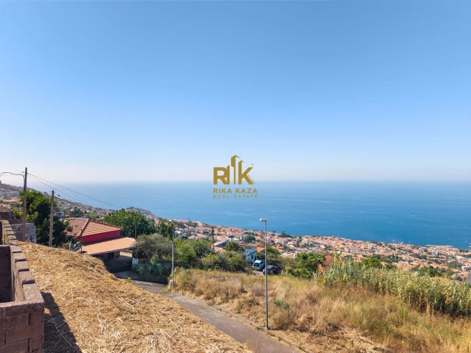 Terreno para Venda em Funchal (Santa Maria Maior) Foto 1