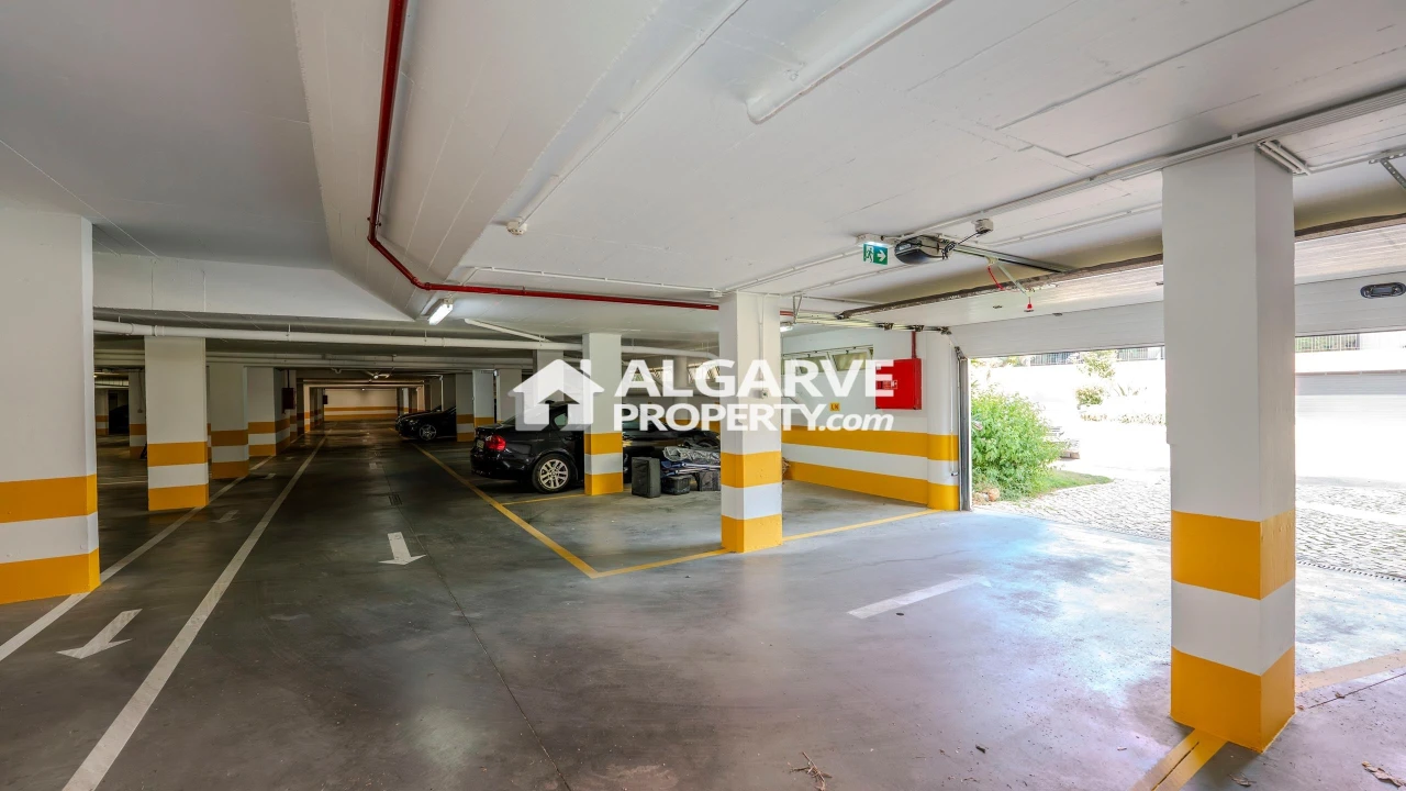 Apartamento T1 para Venda em Quarteira Foto 20