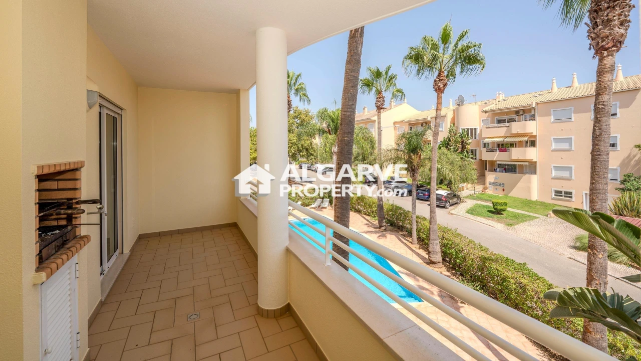 Apartamento T1 para Venda em Quarteira Foto 1