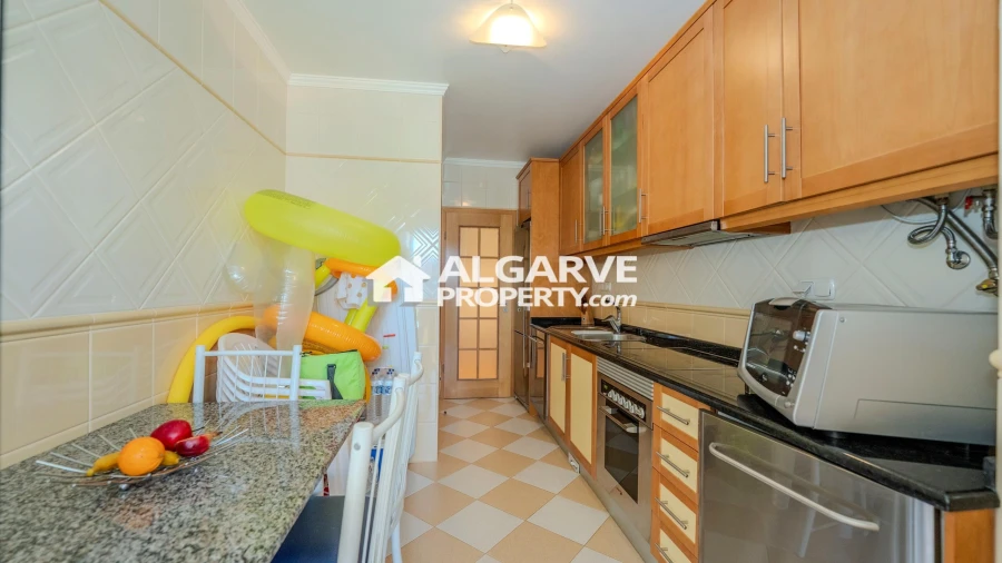 Apartamento T1 para Venda em Quarteira Foto 12