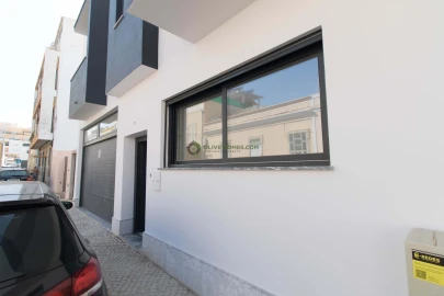Moradia T3 para Venda em Faro (Sé e São Pedro)