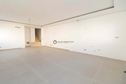 Moradia T3 para Venda em Faro (Sé e São Pedro)