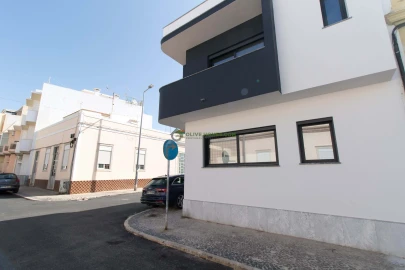 Moradia T3 para Venda em Faro (Sé e São Pedro)