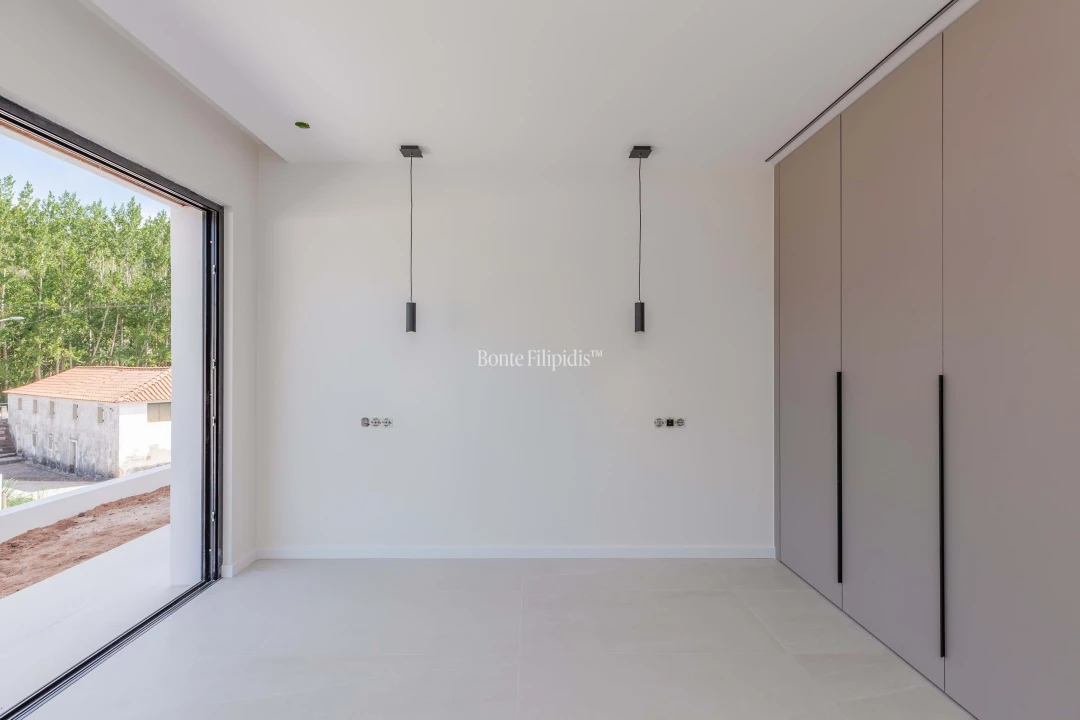 Moradia T3 para Venda em Alvorninha Foto 49