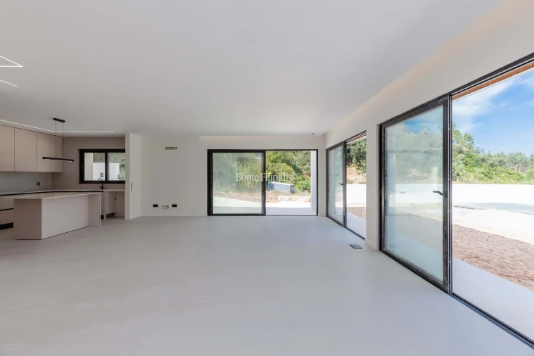 Moradia T3 para Venda em Alvorninha Foto 26