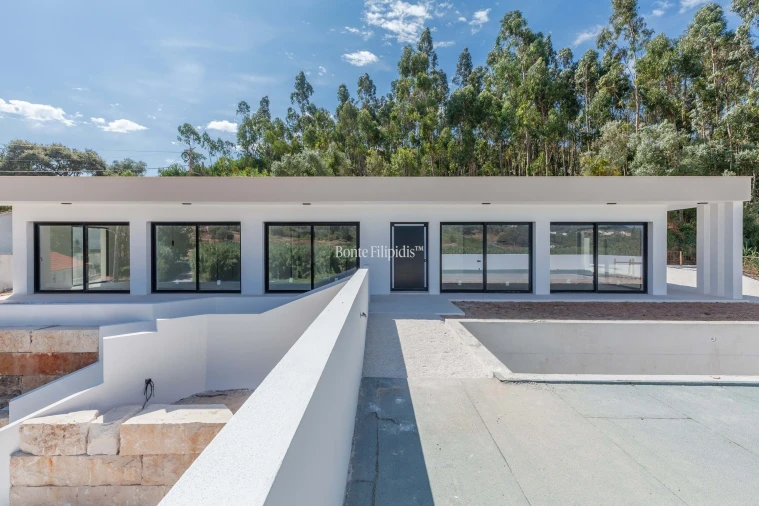 Moradia T3 para Venda em Alvorninha Foto 21