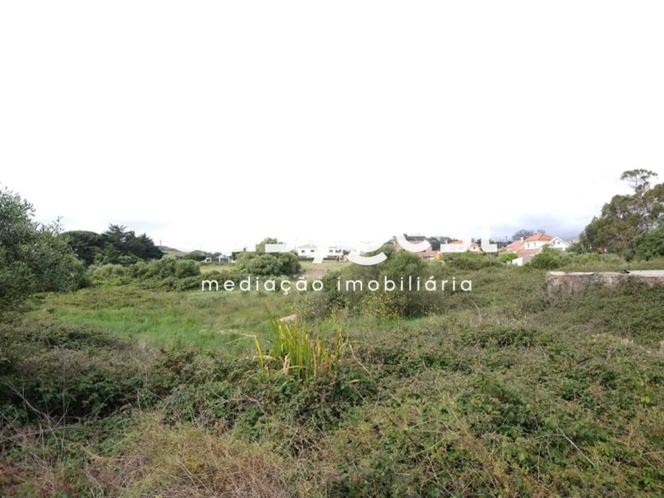 Terreno para Venda em Rio de Mouro Foto 2