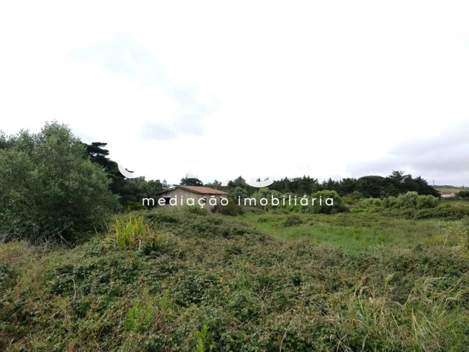 Terreno para Venda em Rio de Mouro Foto 3