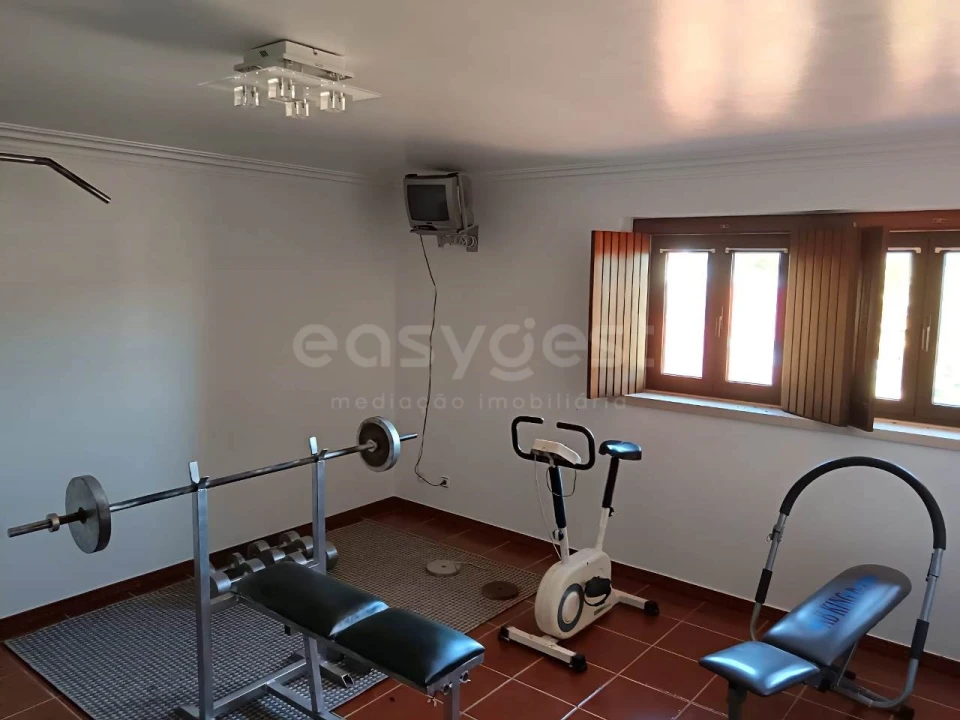 Moradia T4 para Venda em Amiais de Baixo Foto 5