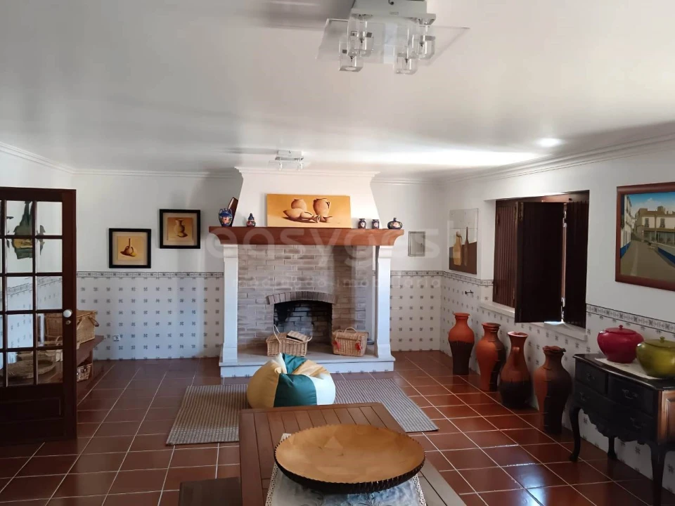 Moradia T4 para Venda em Amiais de Baixo Foto 10