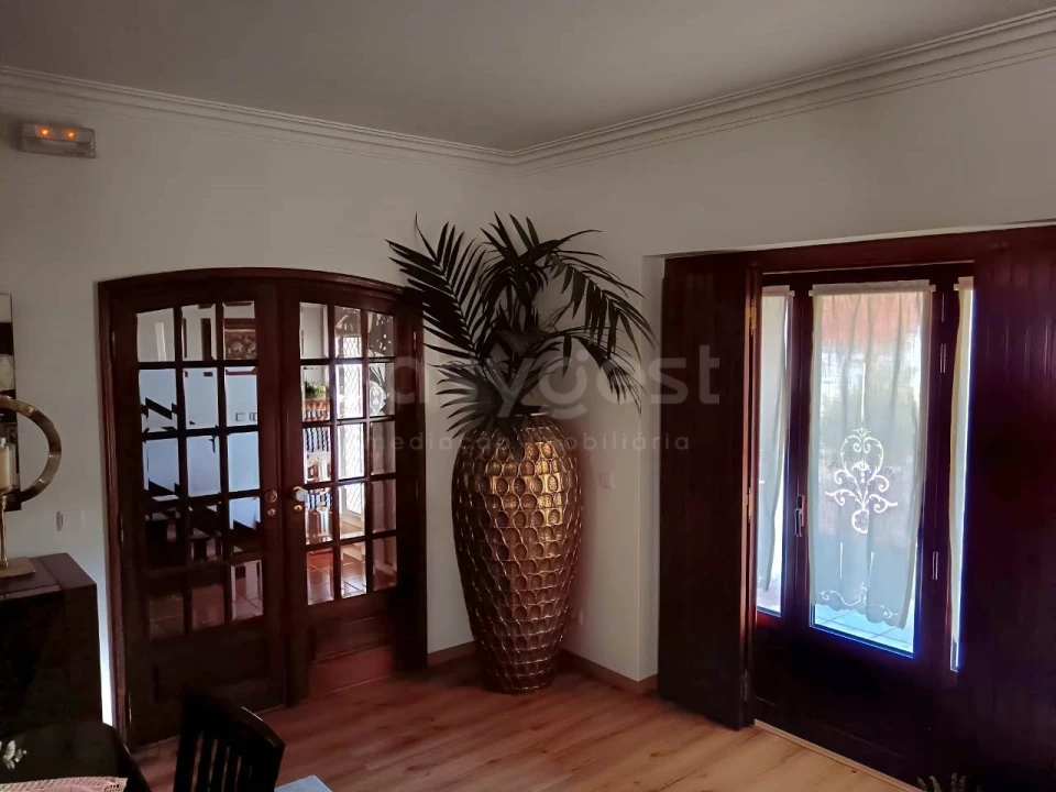 Moradia T4 para Venda em Amiais de Baixo Foto 18