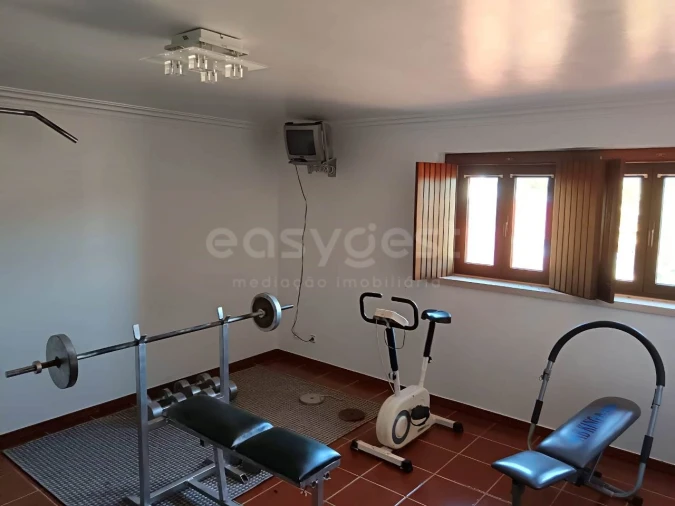 Moradia T4 para Venda em Amiais de Baixo Foto 5