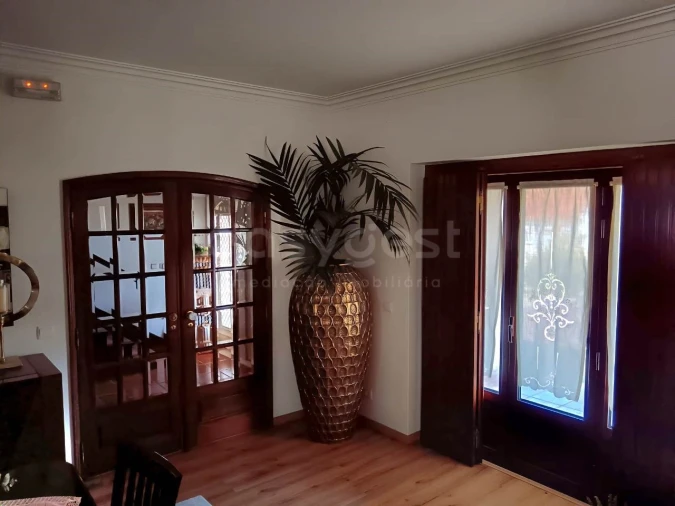 Moradia T4 para Venda em Amiais de Baixo Foto 18