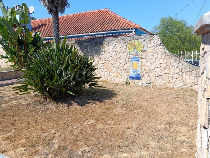 Moradia T4 para Venda em Amiais de Baixo Foto 35