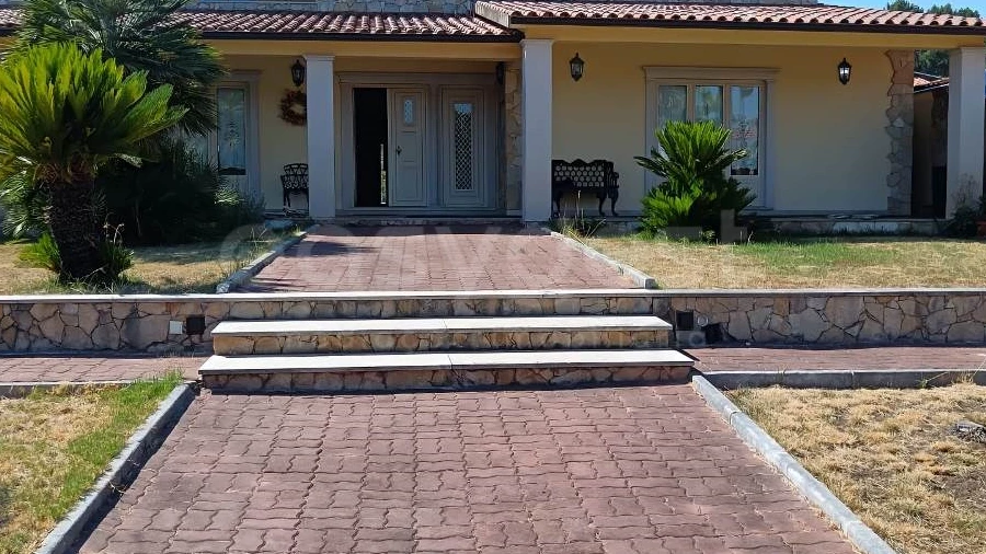 Moradia T4 para Venda em Amiais de Baixo