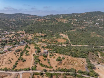 Moradia T3 para Venda em Conceição e Estoi