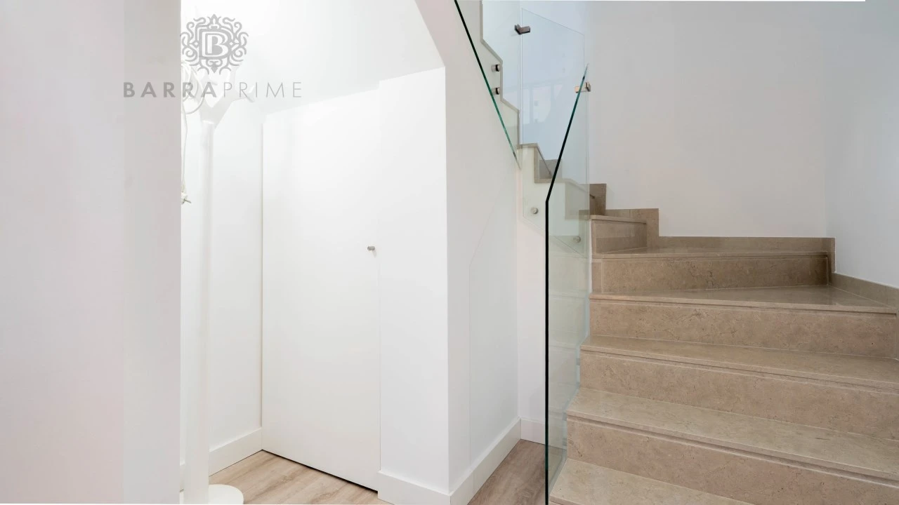 Apartamento T3 para Venda em Quarteira Foto 10