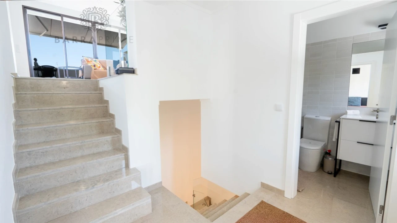 Apartamento T3 para Venda em Quarteira Foto 14