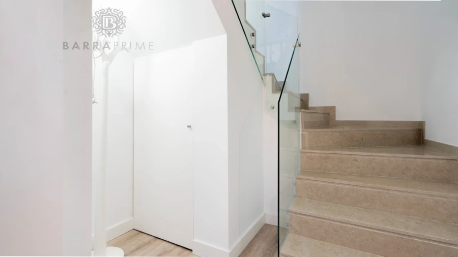 Apartamento T3 para Venda em Quarteira Foto 10