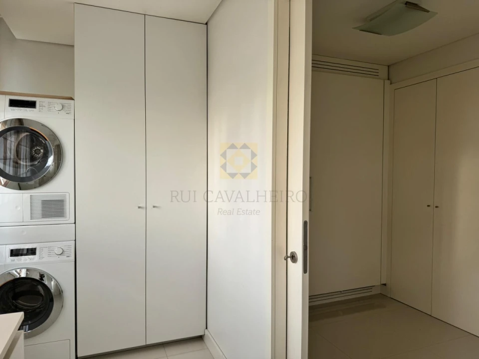 Apartamento T5 para Venda em Matosinhos e Leça da Palmeira Foto 3