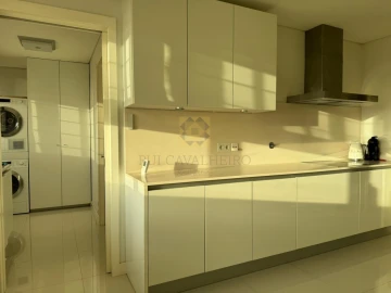 Apartamento T5 para Venda em Matosinhos e Leça da Palmeira