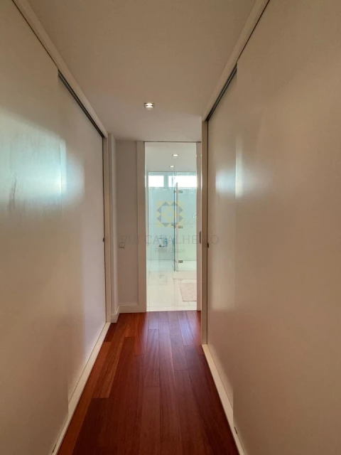Apartamento T5 para Venda em Matosinhos e Leça da Palmeira