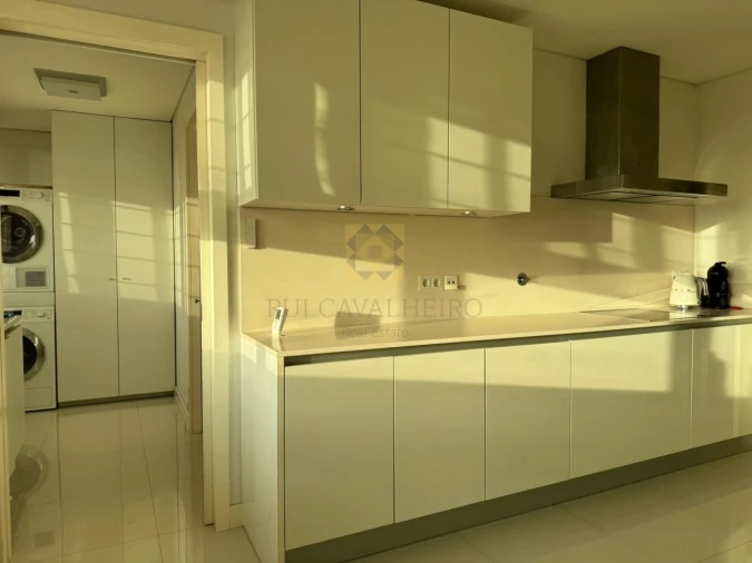 Apartamento T5 para Venda em Matosinhos e Leça da Palmeira Foto 16