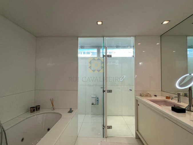 Apartamento T5 para Venda em Matosinhos e Leça da Palmeira Foto 23