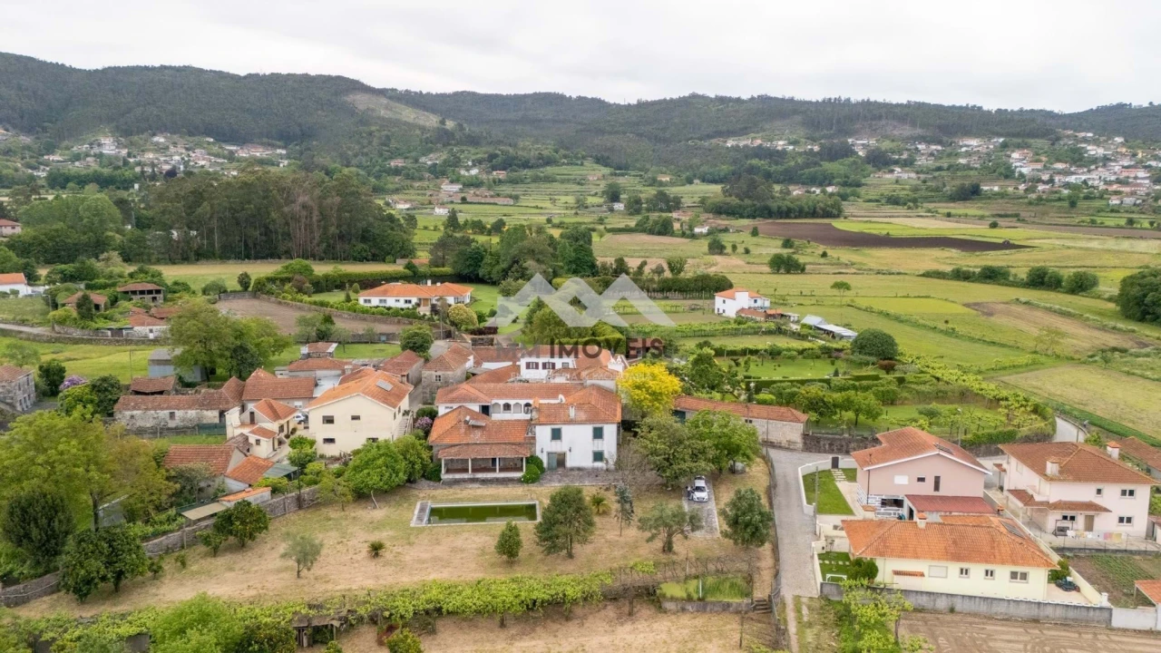 Quinta T9 para Venda em Carreira e Refojos de Riba de Ave Foto 6