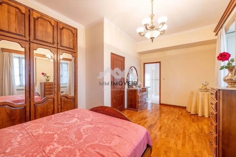 Quinta T9 para Venda em Carreira e Refojos de Riba de Ave Foto 35