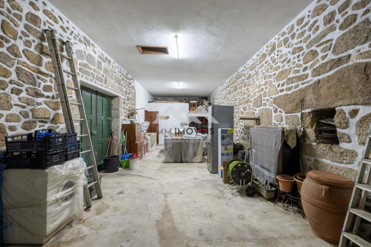 Quinta T9 para Venda em Carreira e Refojos de Riba de Ave Foto 70