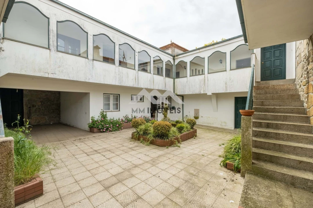 Quinta T9 para Venda em Carreira e Refojos de Riba de Ave Foto 16