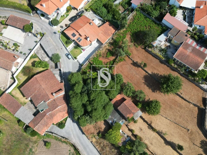 Terreno para Venda em Creixomil e Mariz Foto 2