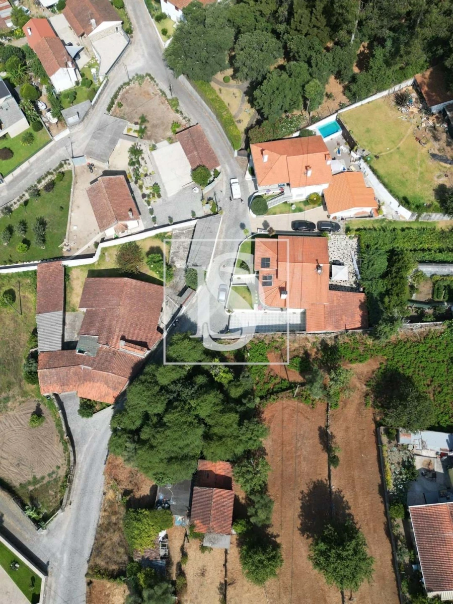 Terreno para Venda em Creixomil e Mariz Foto 12