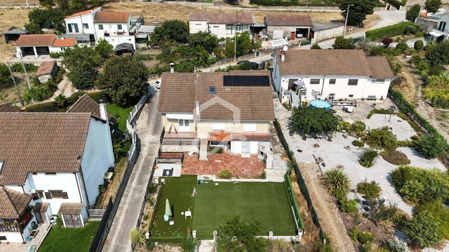 Moradia T4 para Venda em Redondelo Foto 42