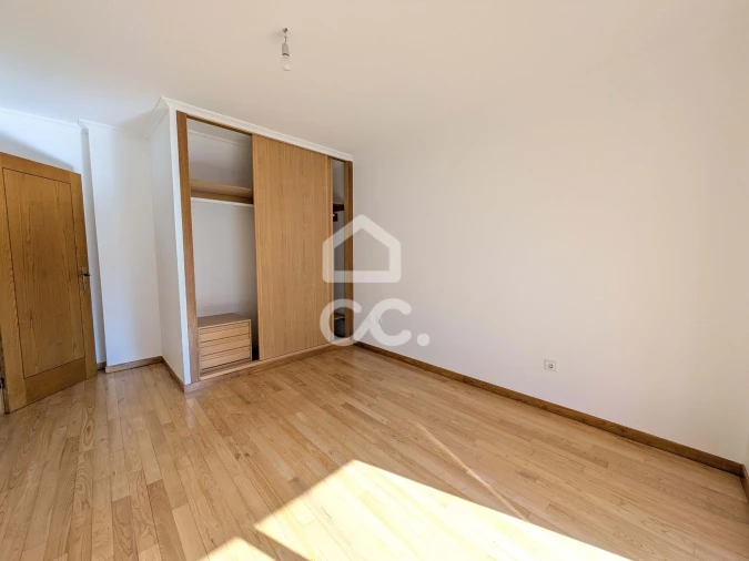Apartamento T3 para Venda em Santa Maria Maior Foto 16